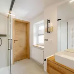 Berghaisl بيت للعطل